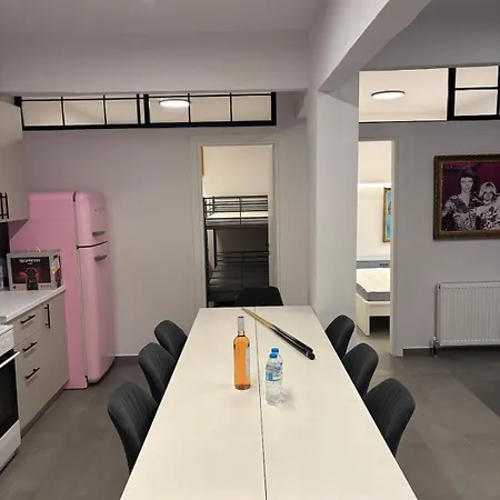 Rock N Roll Apartment, Downtown Apartamento