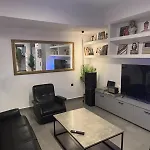 Rock N Roll Apartment, Downtown Apartamento Tesalónica