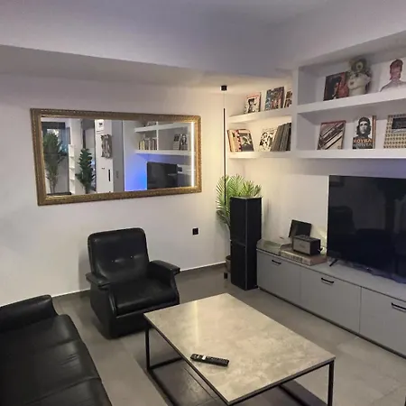 Rock N Roll Apartment, Downtown Appartamento Salonicco